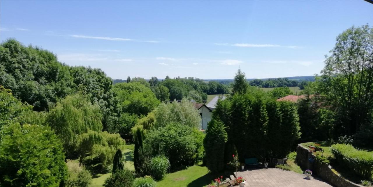 Apartman Fara Vcelakov Экстерьер фото